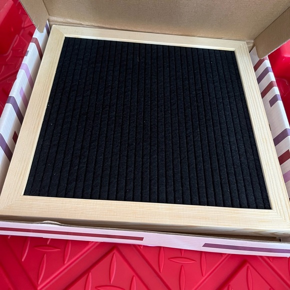 xo Sienna Felt Message Board 10x10 with Letters & Symbols NWT - Picture 3 of 6